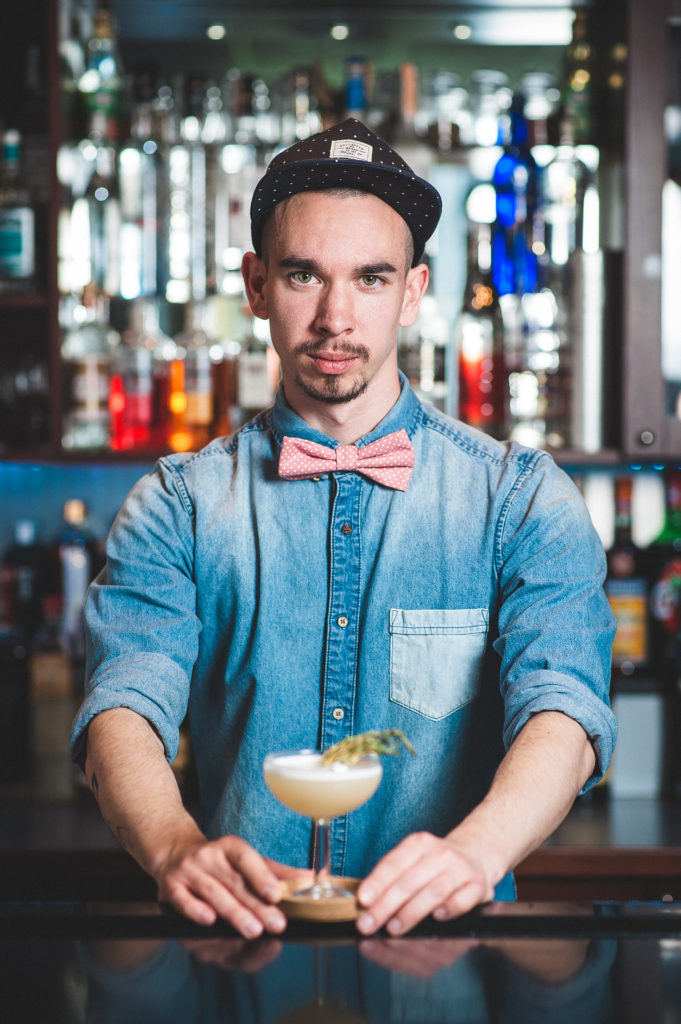 Zdenko Kysučan, W CAFÉ – Sour — fotografia 1
