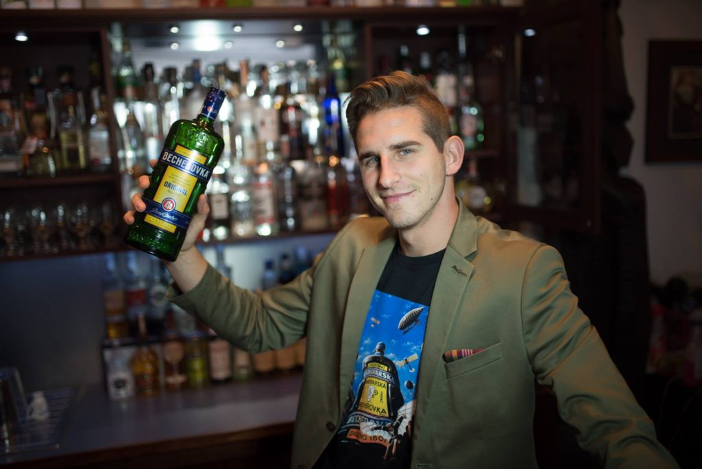 Marek a jeho becherovka